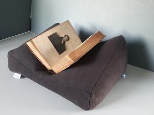 Bookrest Deluxe 2